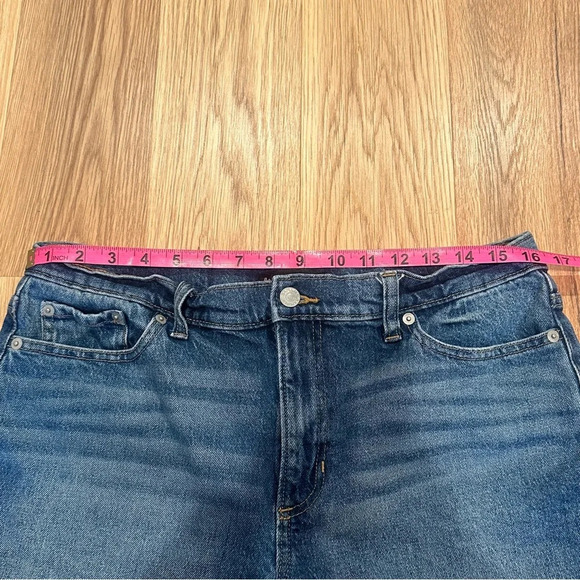 Banana Republic Medium Wash Denim Shorts Womens Size 10 - Picture 4 of 8